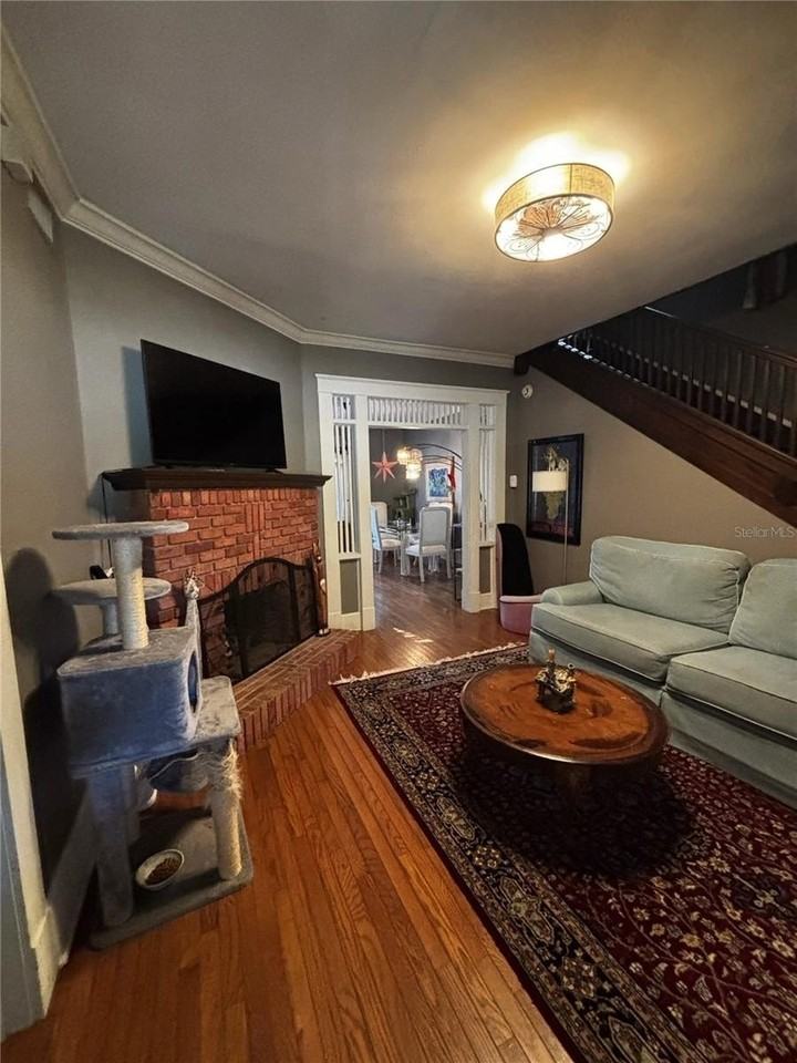 427 9th Ave N - Photo 7 of 22