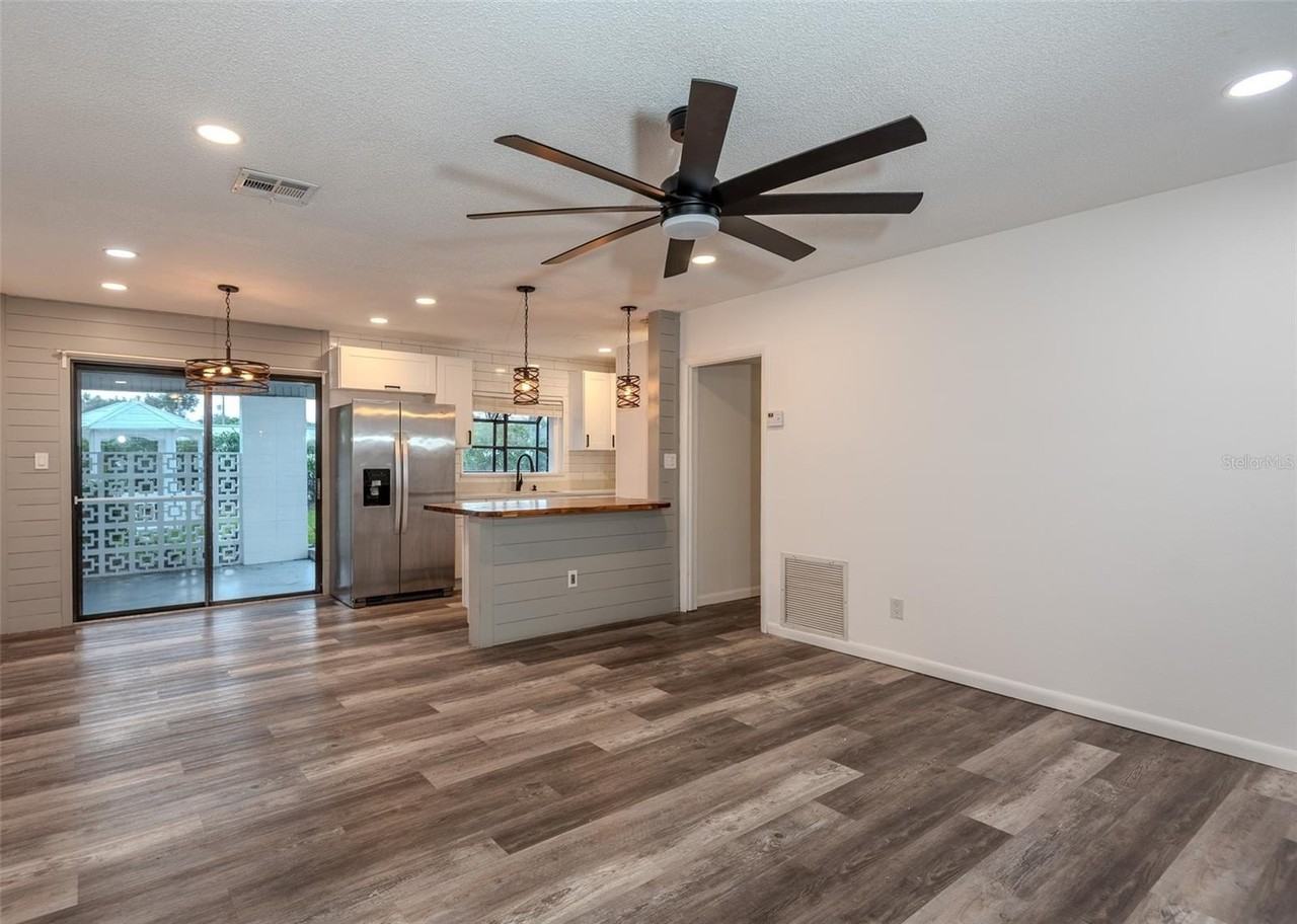6440 Greylynne St - Photo 4 of 50