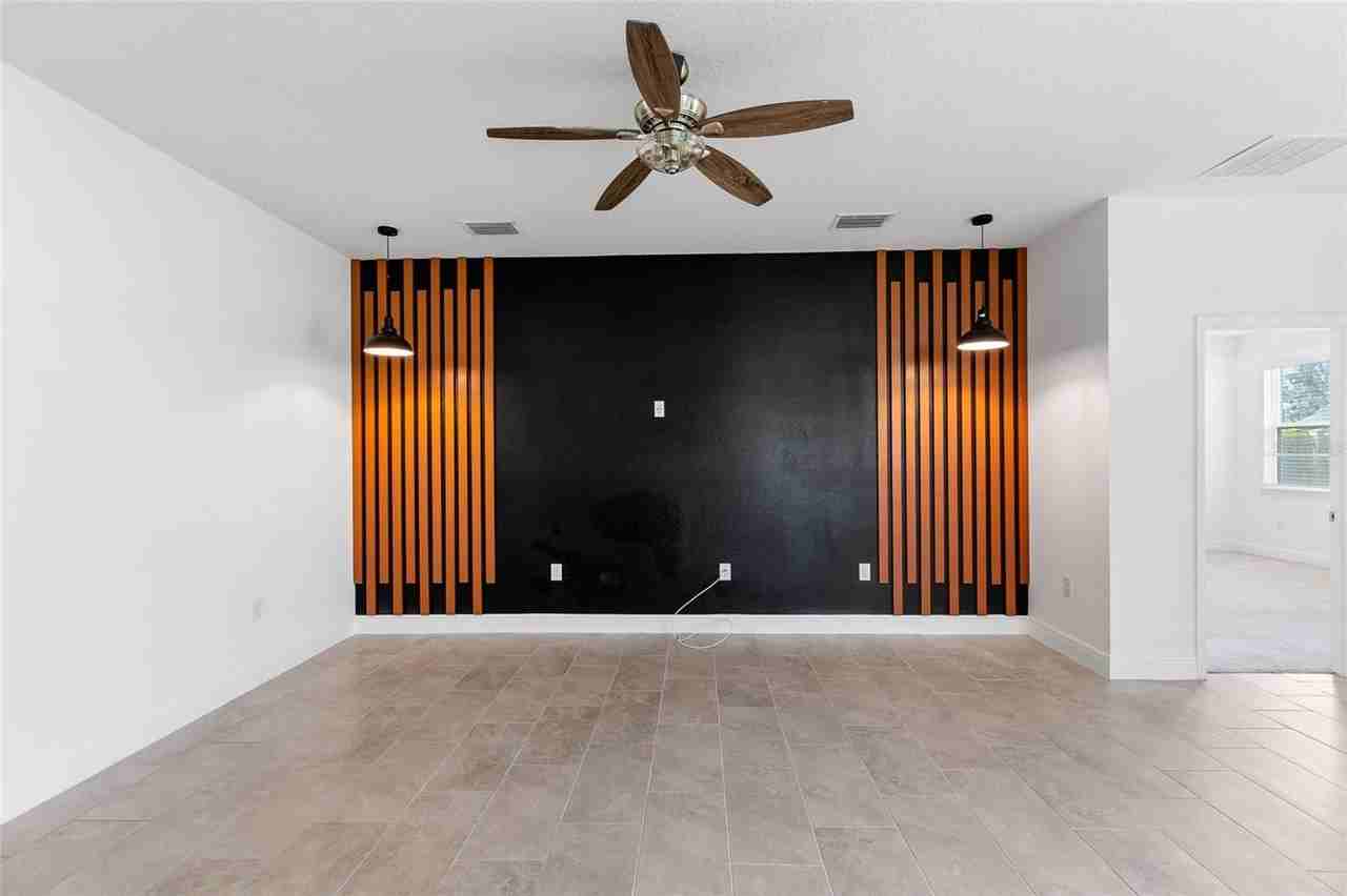 33034 Sand Creek Dr - Photo 6 of 47