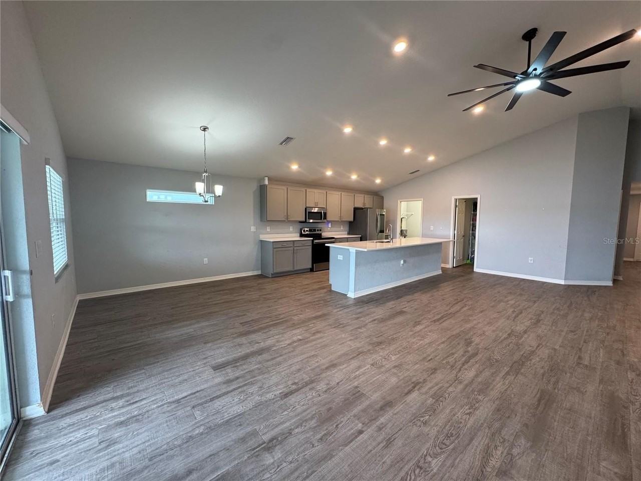 11771 Stone Pine St - Photo 4 of 17