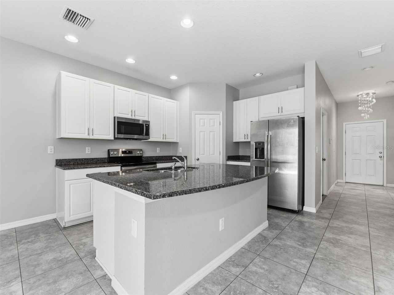 7052 Grand Elm Dr - Photo 4 of 21