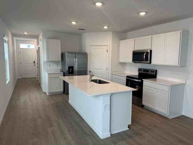 32382 Weathered Oak Dr - Photo 2 of 14