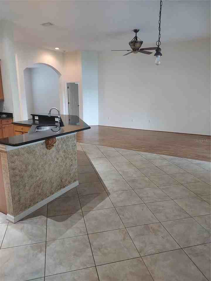 1003 Lumsden Trace Cir - Photo 3 of 33