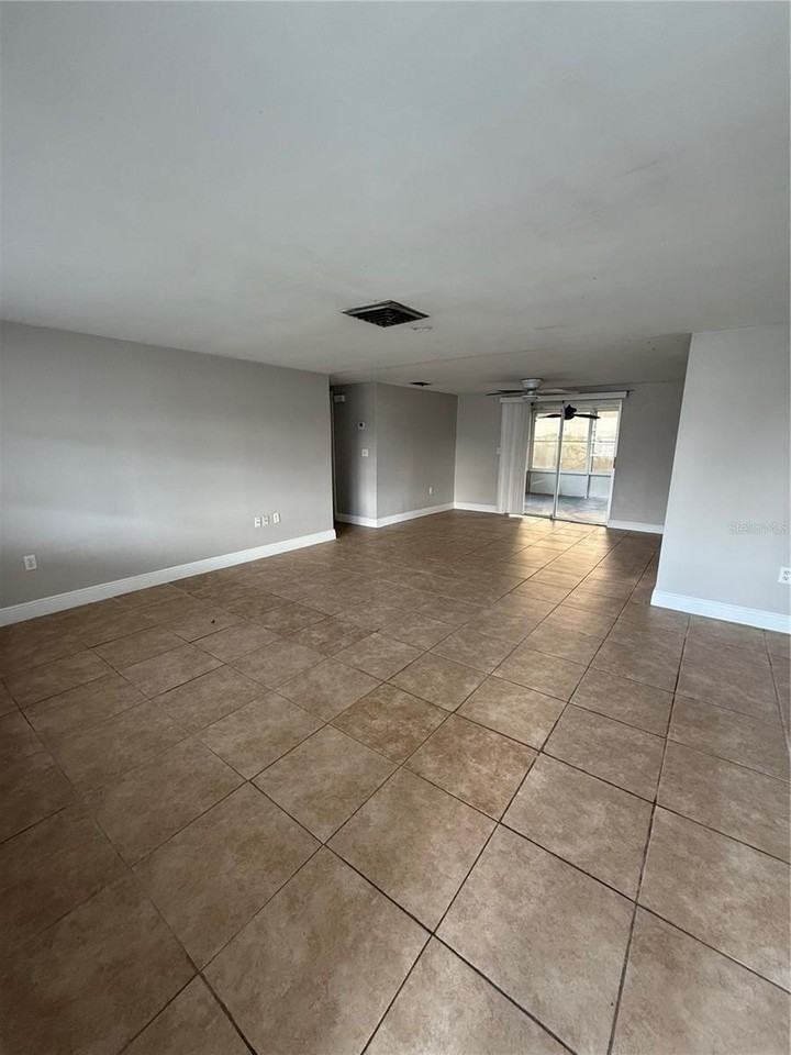 4624 Durney St - Photo 2 of 19
