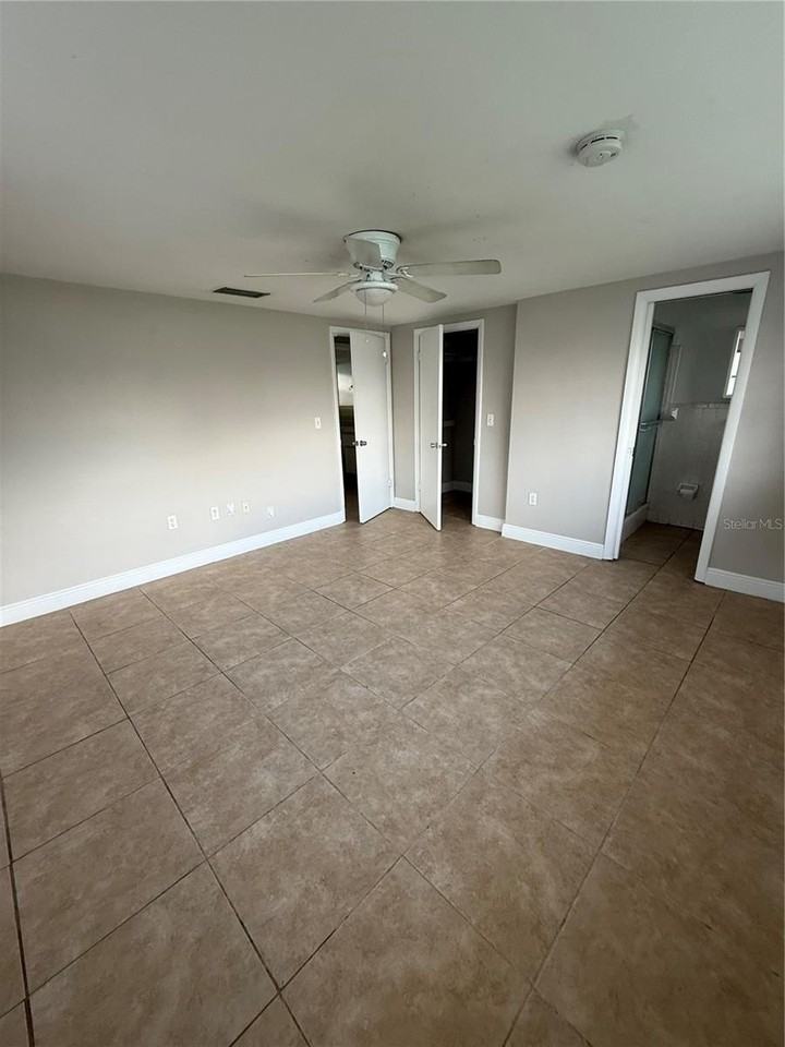 4624 Durney St - Photo 5 of 19