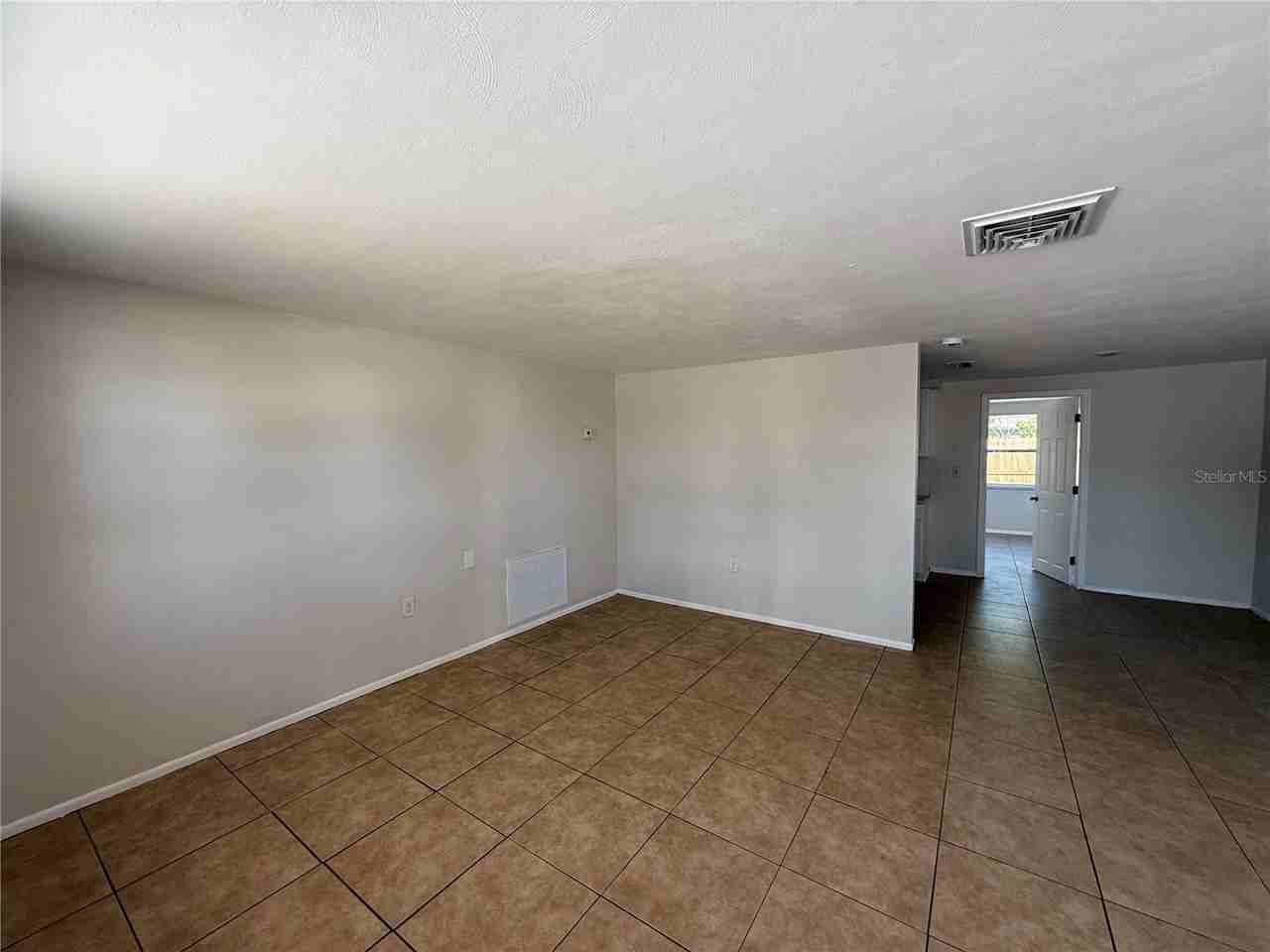 3511 Odom Dr - Photo 2 of 18