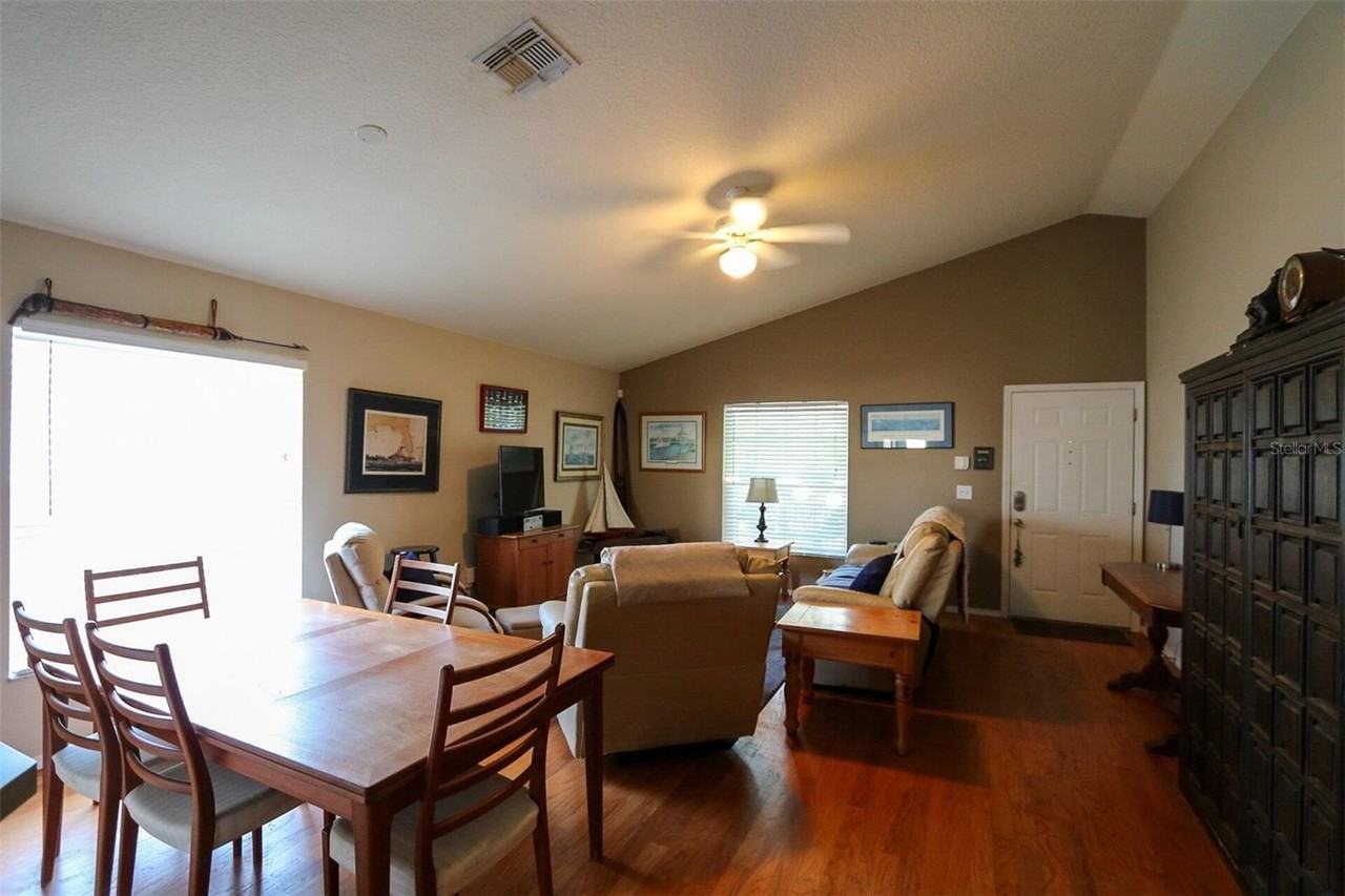 7512 S Mascotte St - Photo 3 of 28