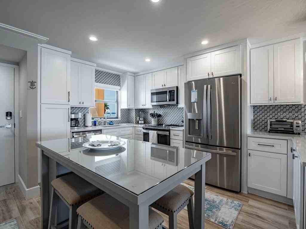 1270 Gulf Blvd #603 - Photo 3 of 50