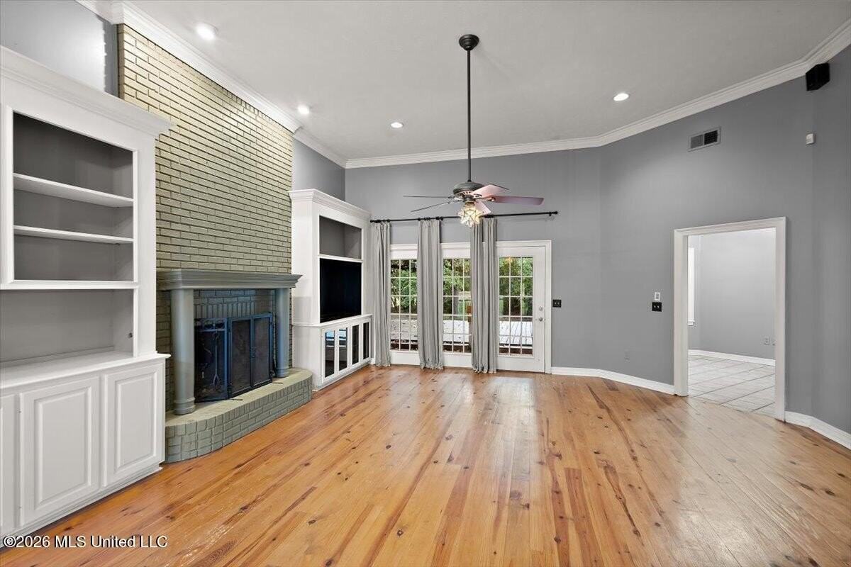 423 Woodlands Cir - Photo 6 of 29