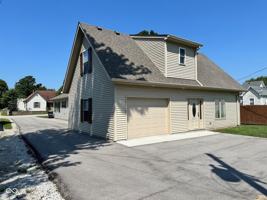 featured image of 103 S Nebraska St