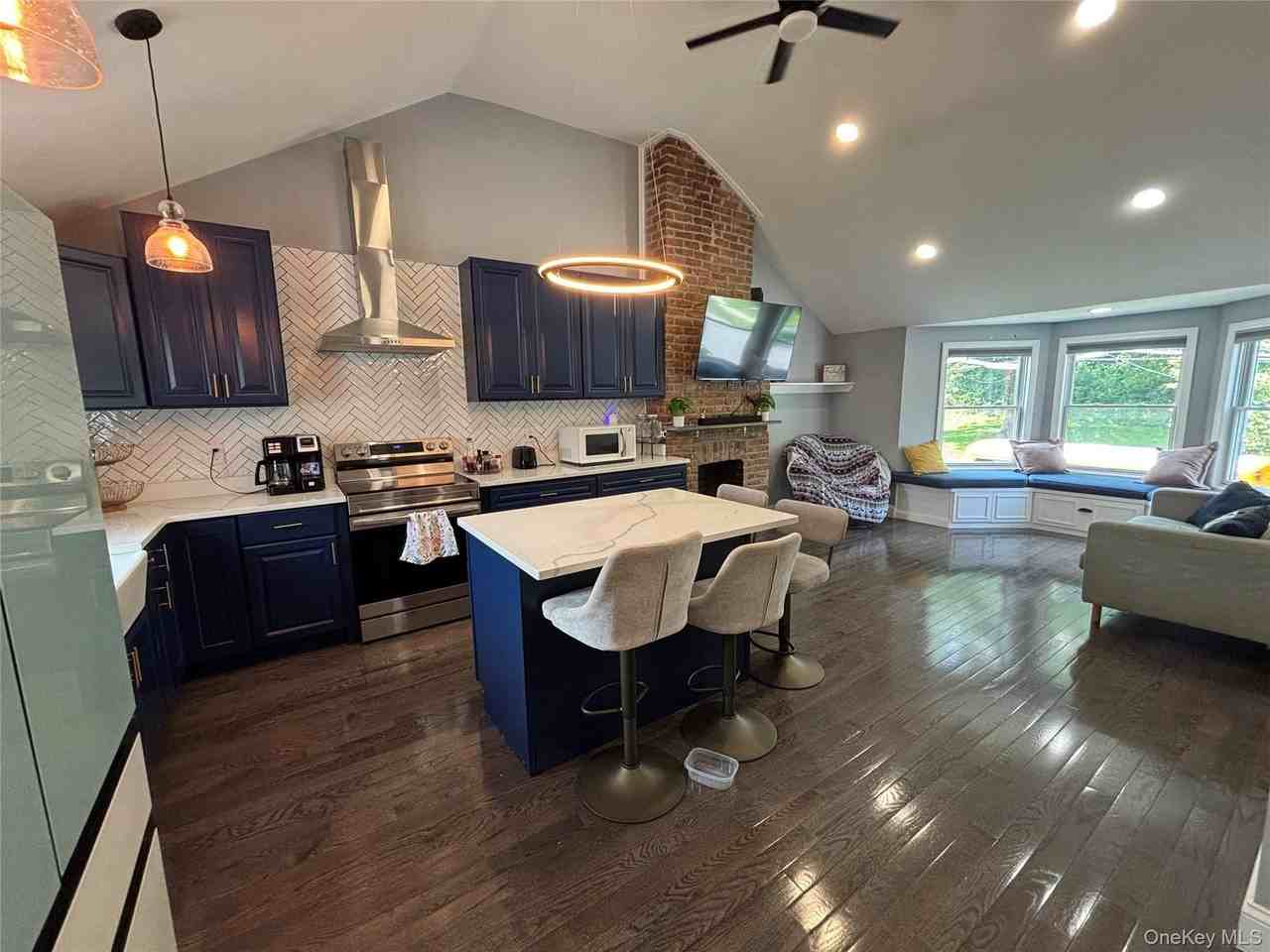 162 Dubois St #3 - Photo 3 of 10