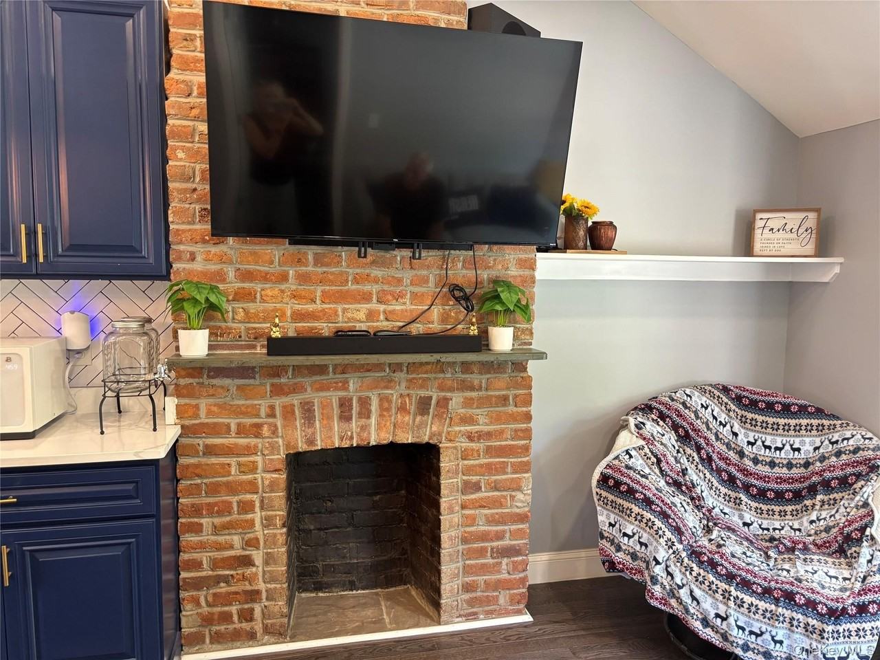 162 Dubois St #3 - Photo 5 of 10