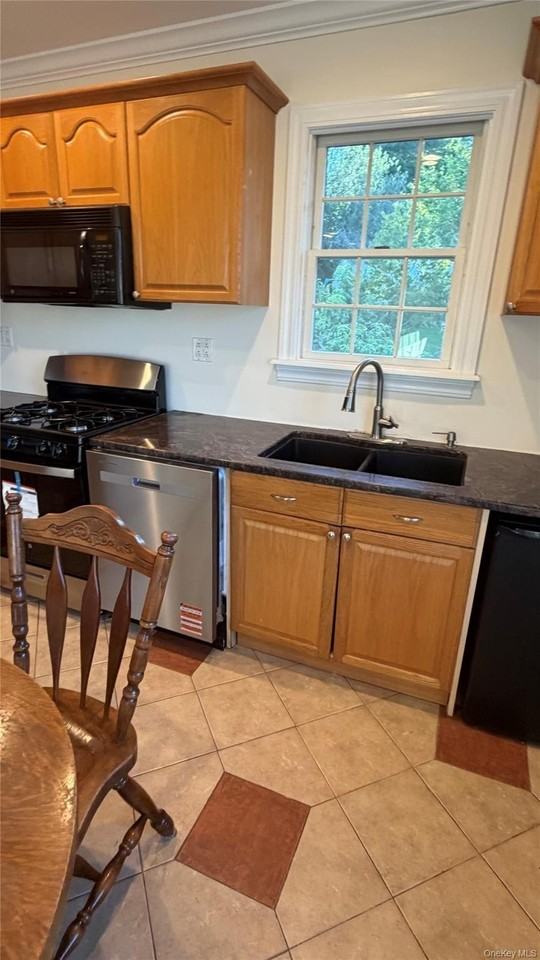 63 Harding Ave #2 - Photo 3 of 18