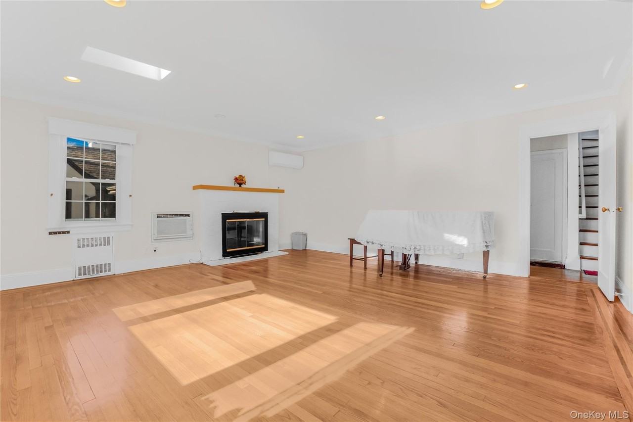 15 Broadway - Photo 5 of 26