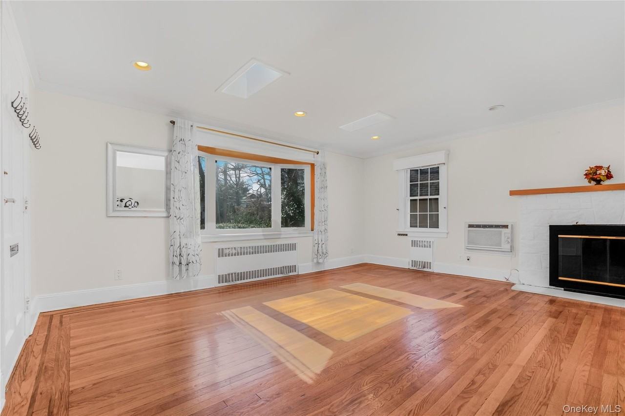 15 Broadway - Photo 7 of 26