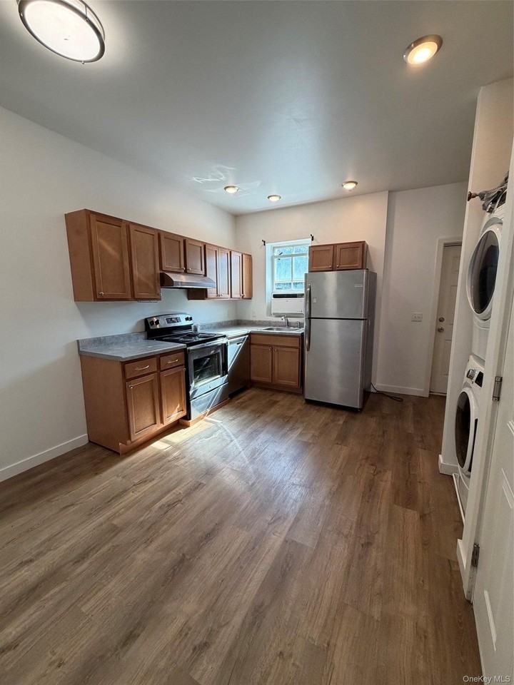 45A Lander St #2 - Photo 3 of 19