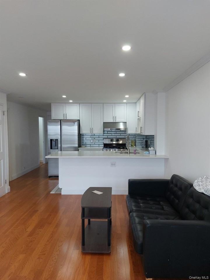 6125 97th St #12P - Photo 6 of 9
