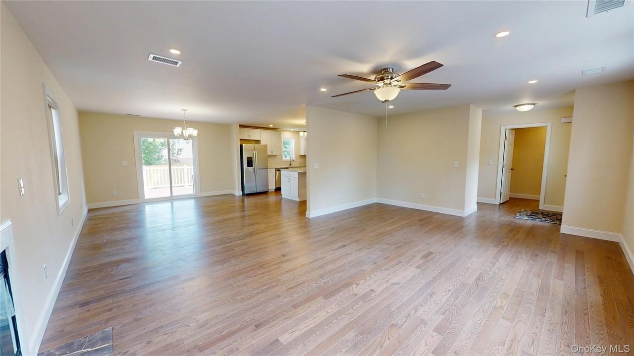 620 Homestead Ave - Photo 4 of 50