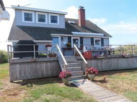 featured image of 7 Captree Is