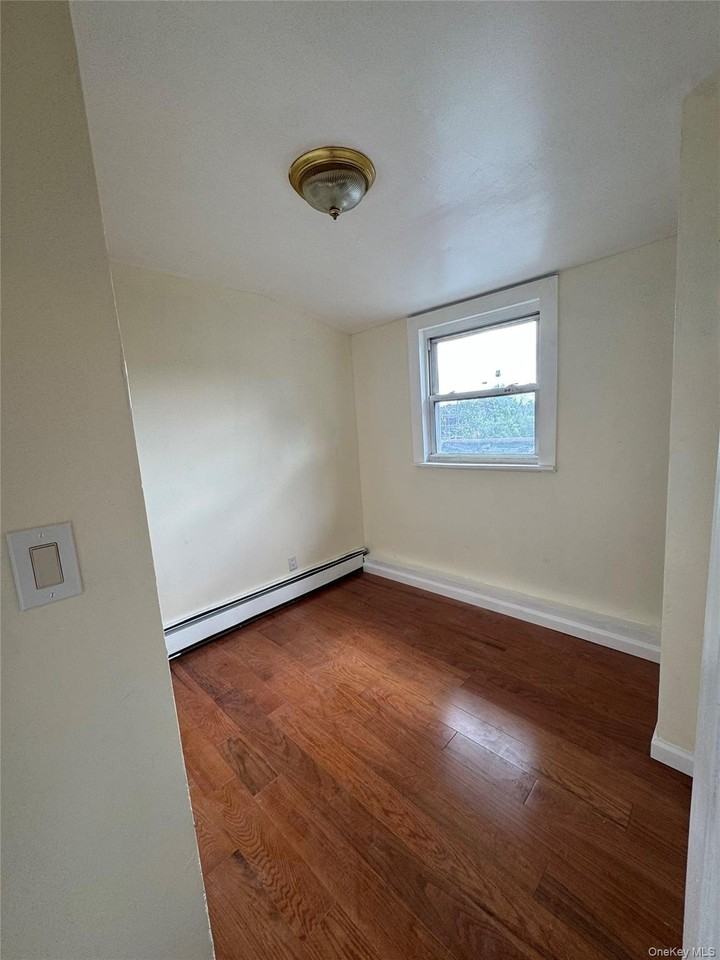 17130 111th Ave #2ndFL - Photo 5 of 6