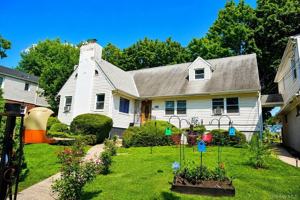 featured image of 206 Winthrop Ave #2