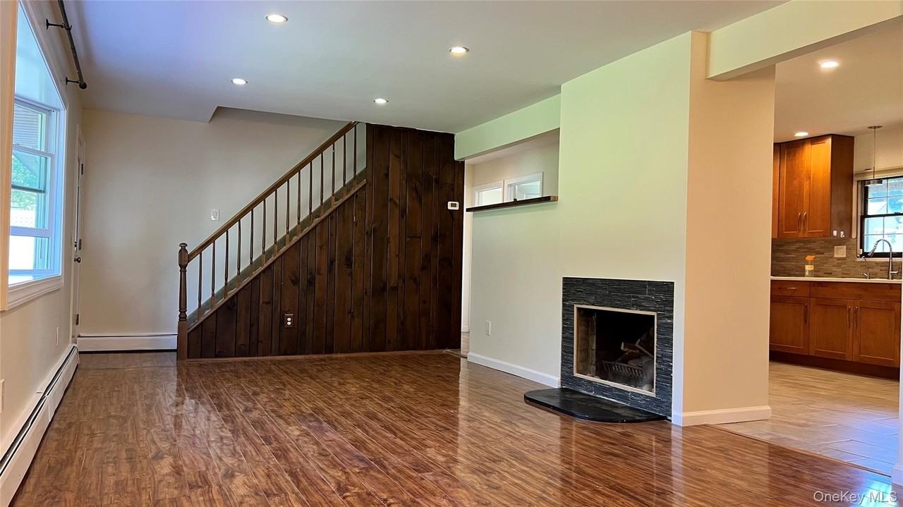 43 Flagstone Ln - Photo 6 of 19
