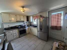 featured image of 12 Appleton St #2
