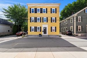 featured image of 10 Daniels St #2