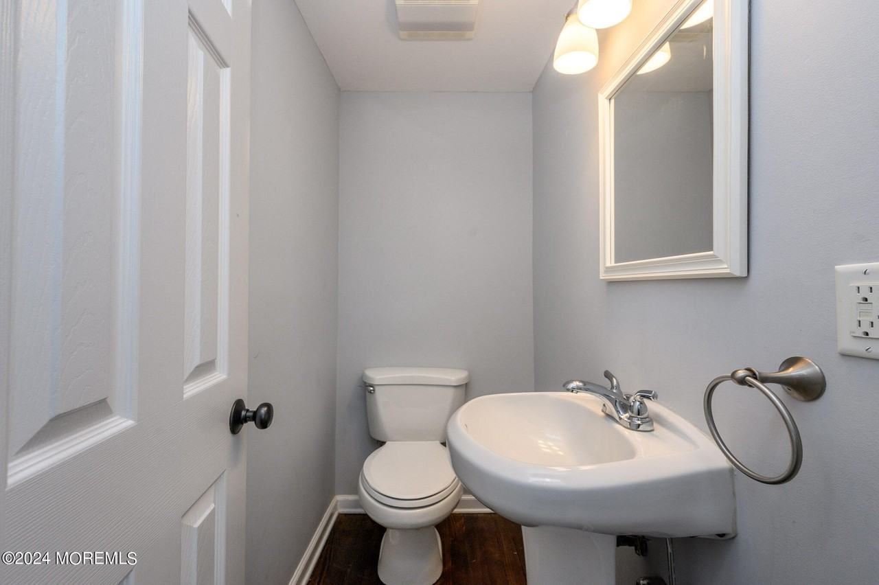 19 Mount St - Photo 5 of 25
