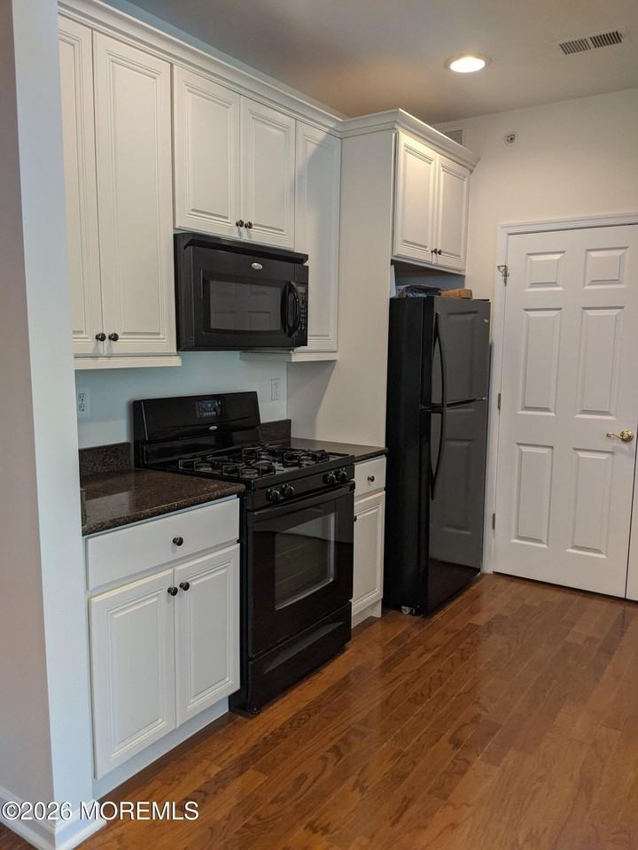 539 Sophee Ln - Photo 6 of 46