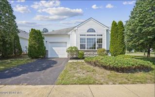featured image of 5 Rochford Dr