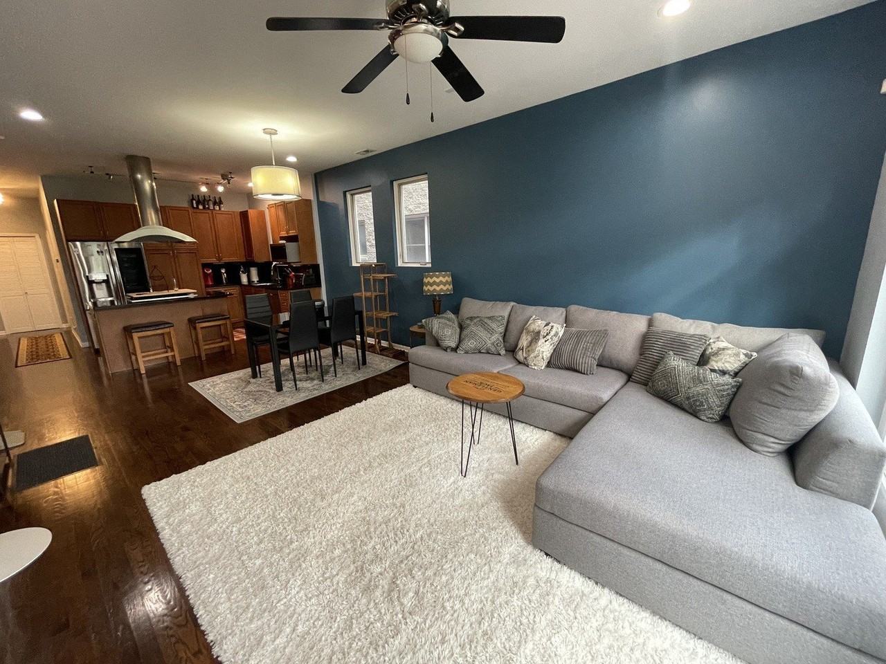 938 N Wood St #2 - Photo 2 of 20