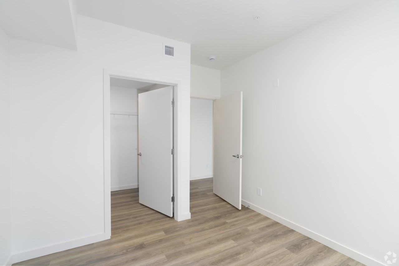 717 East 29th AvenueUnit 204 #204 - Photo 3 of 10