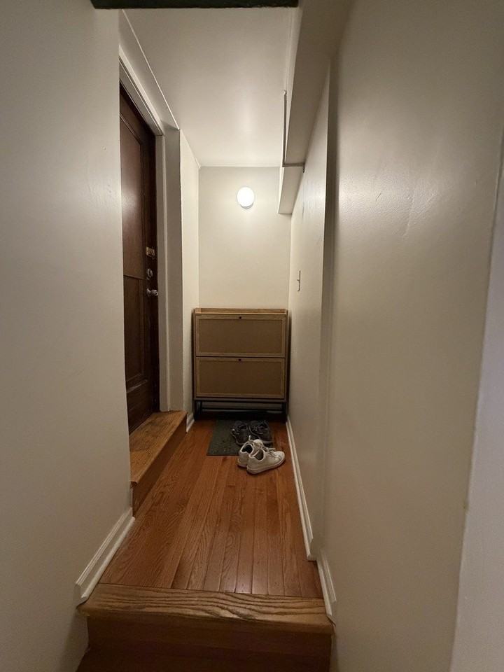 6225 N Francisco Ave #G - Photo 5 of 10