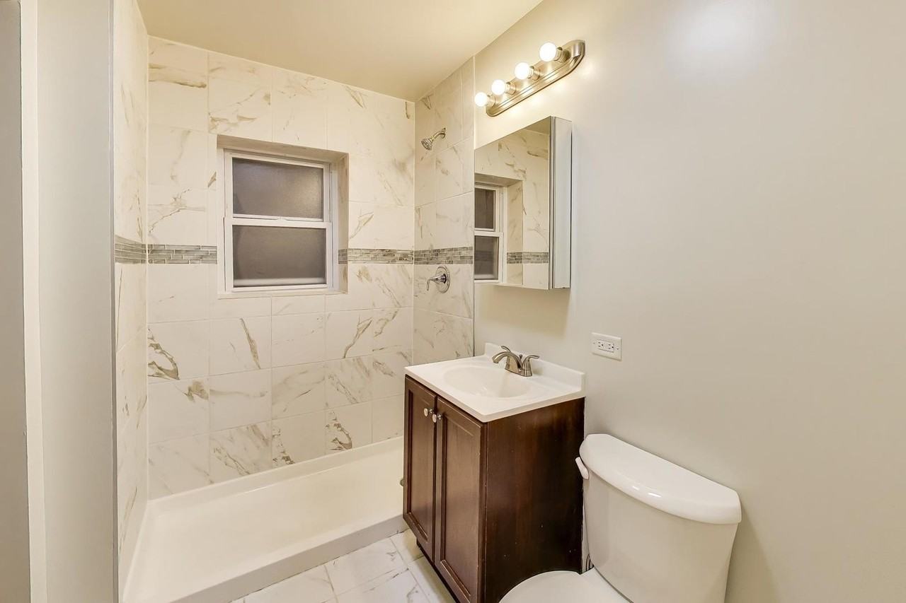3080 N Davlin Ct #1 - Photo 7 of 10