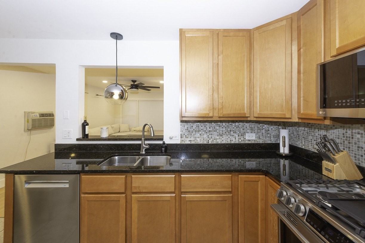 4030 N Mozart St #2N - Photo 7 of 17