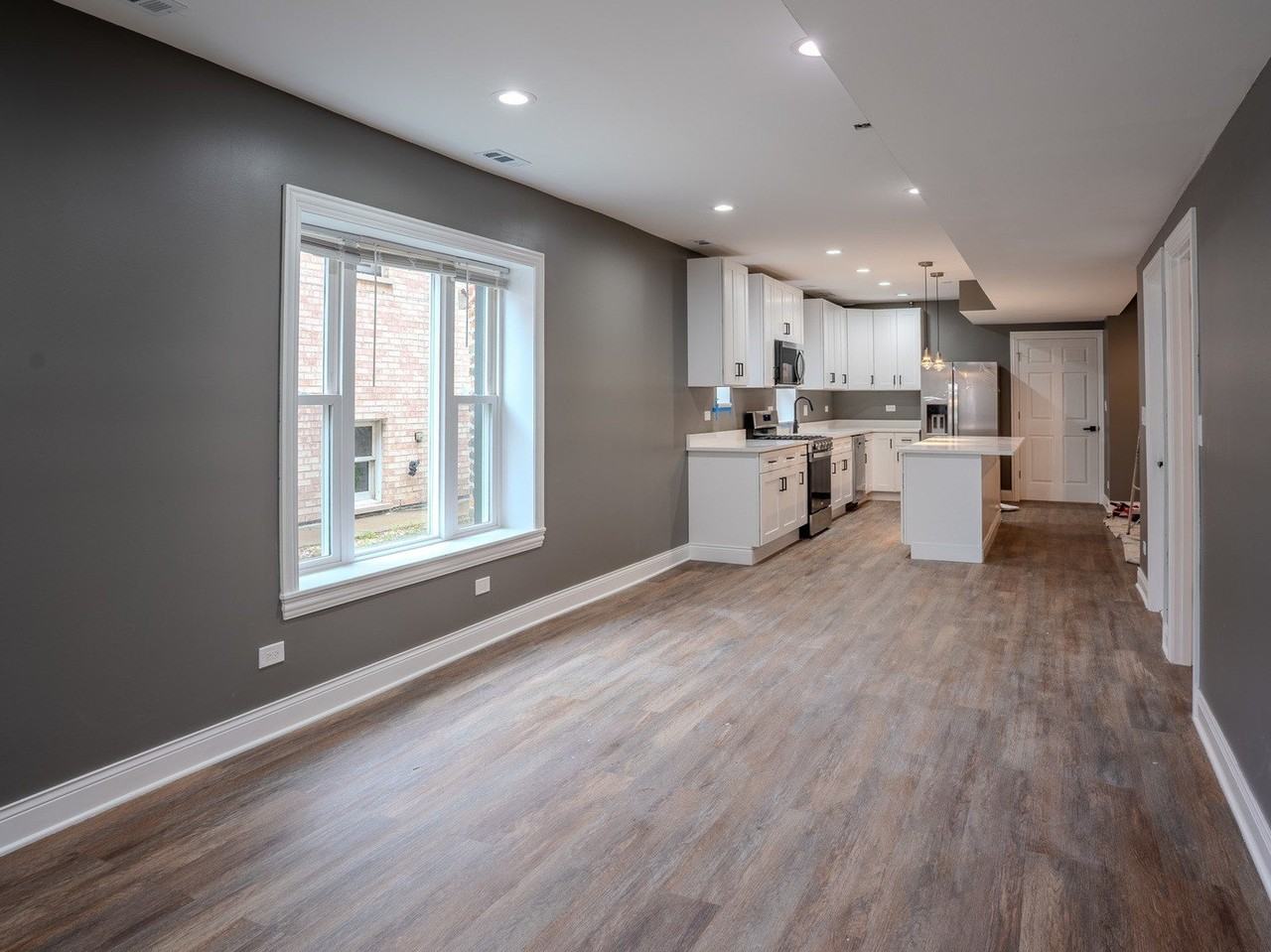 7119 40th St - Photo 4 of 24