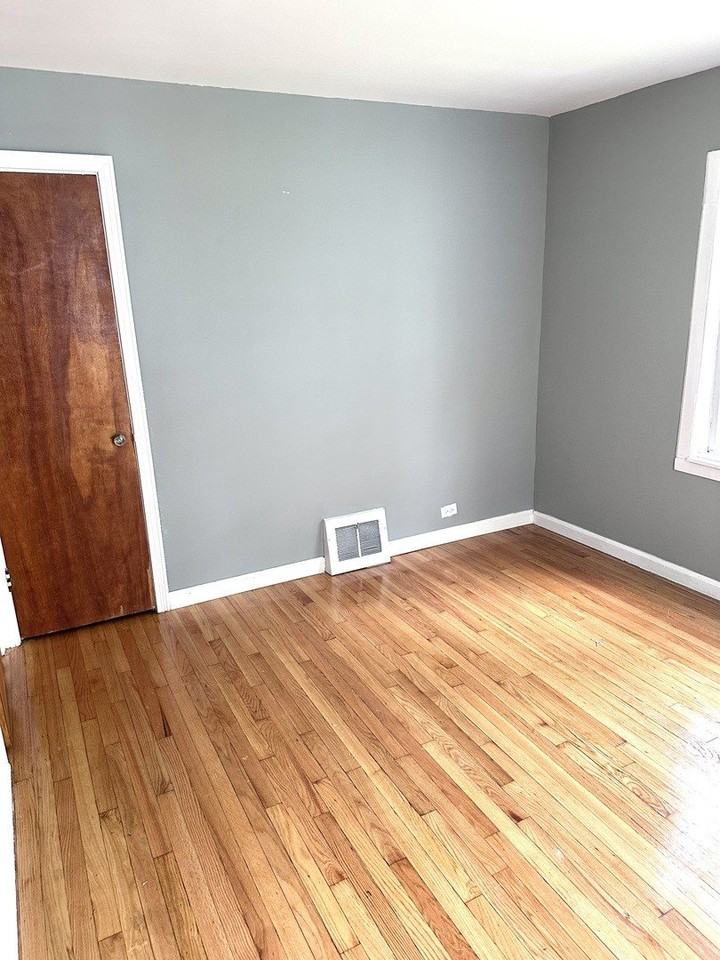 14337 Parnell Ave - Photo 5 of 13