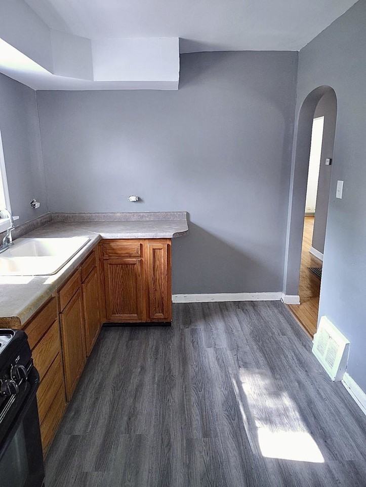 14337 Parnell Ave - Photo 7 of 13