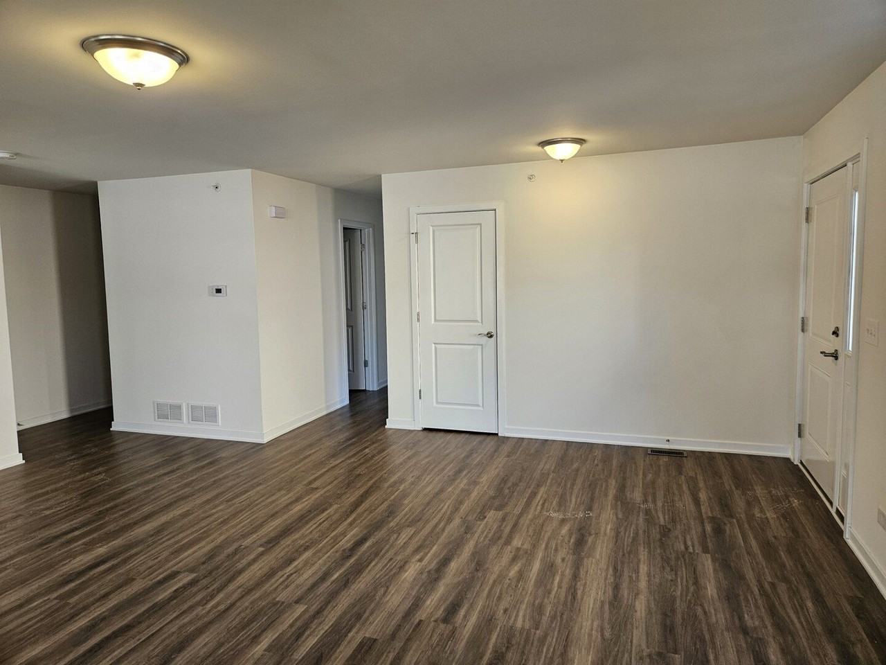 40 Olympus Dr - Photo 2 of 14
