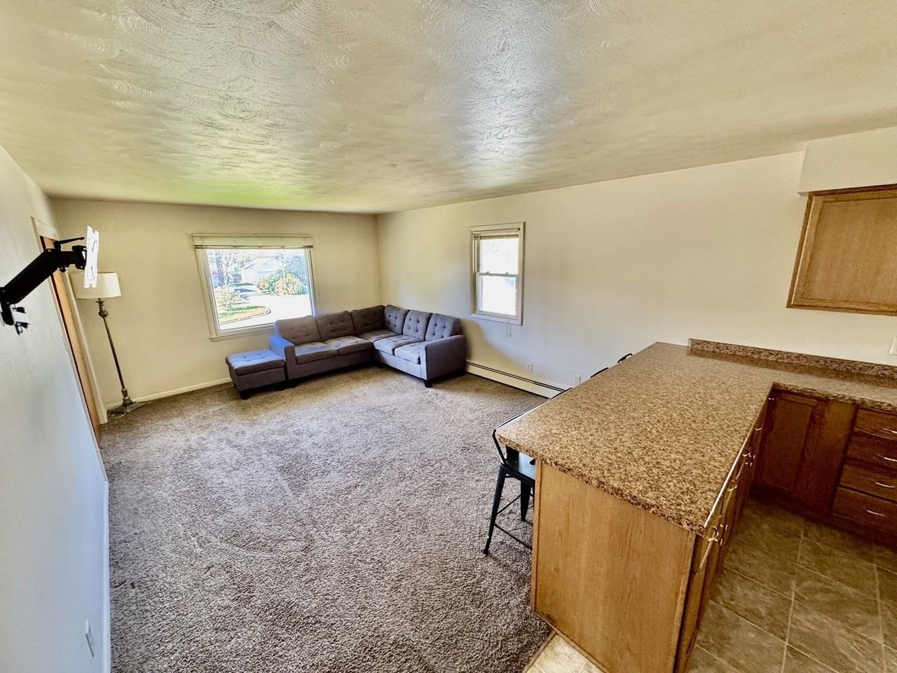209 Bush St #C - Photo 2 of 7