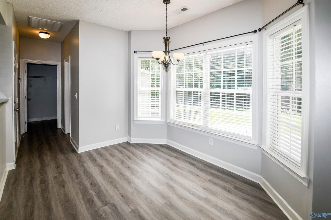 105 Knotting Pl - Photo 6 of 17