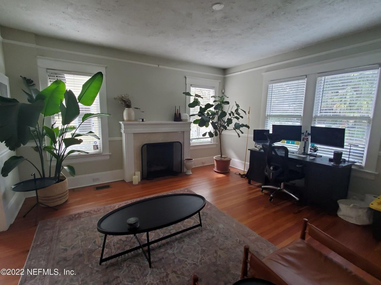 2846 Sydney St - Photo 4 of 38