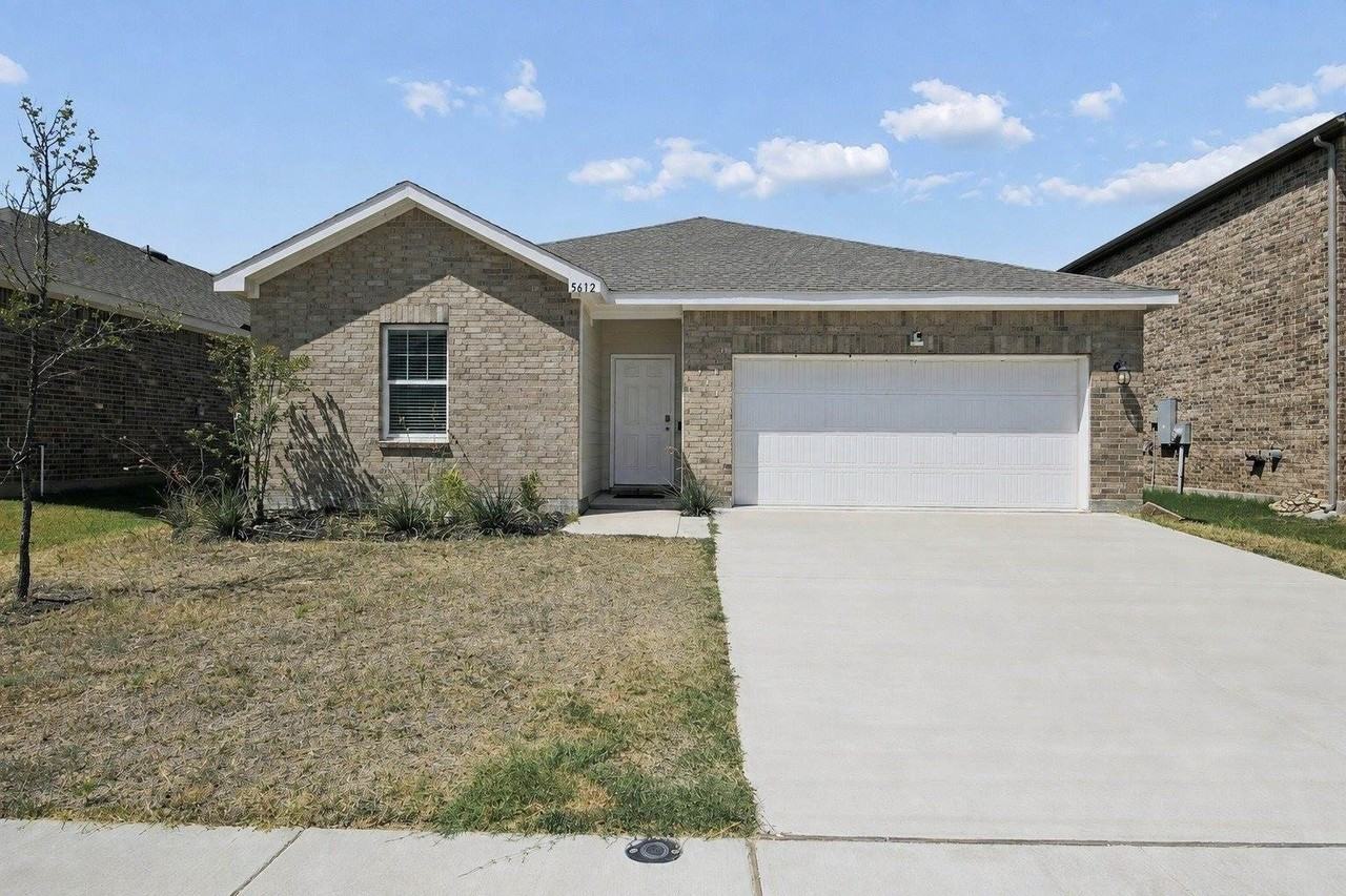 5612 Portlaw Ln - Photo 2 of 26