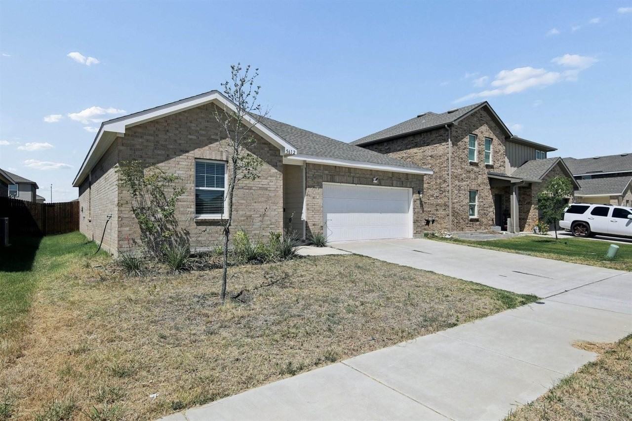 5612 Portlaw Ln - Photo 3 of 26