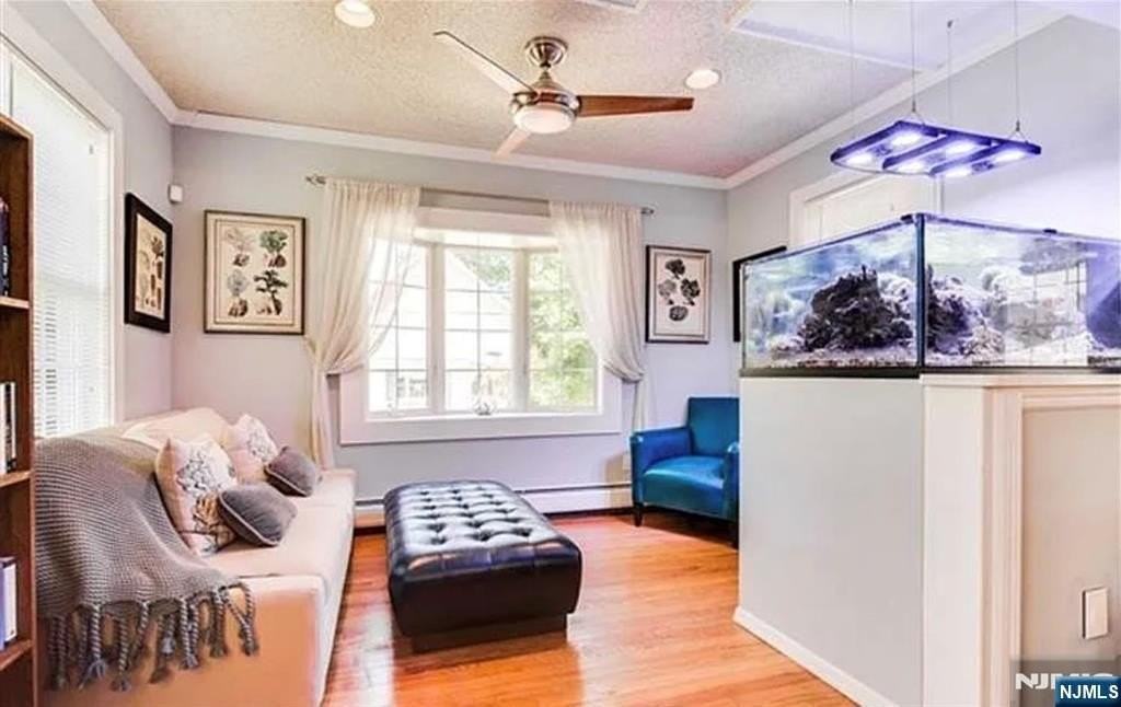 112 Tenafly Rd - Photo 5 of 17