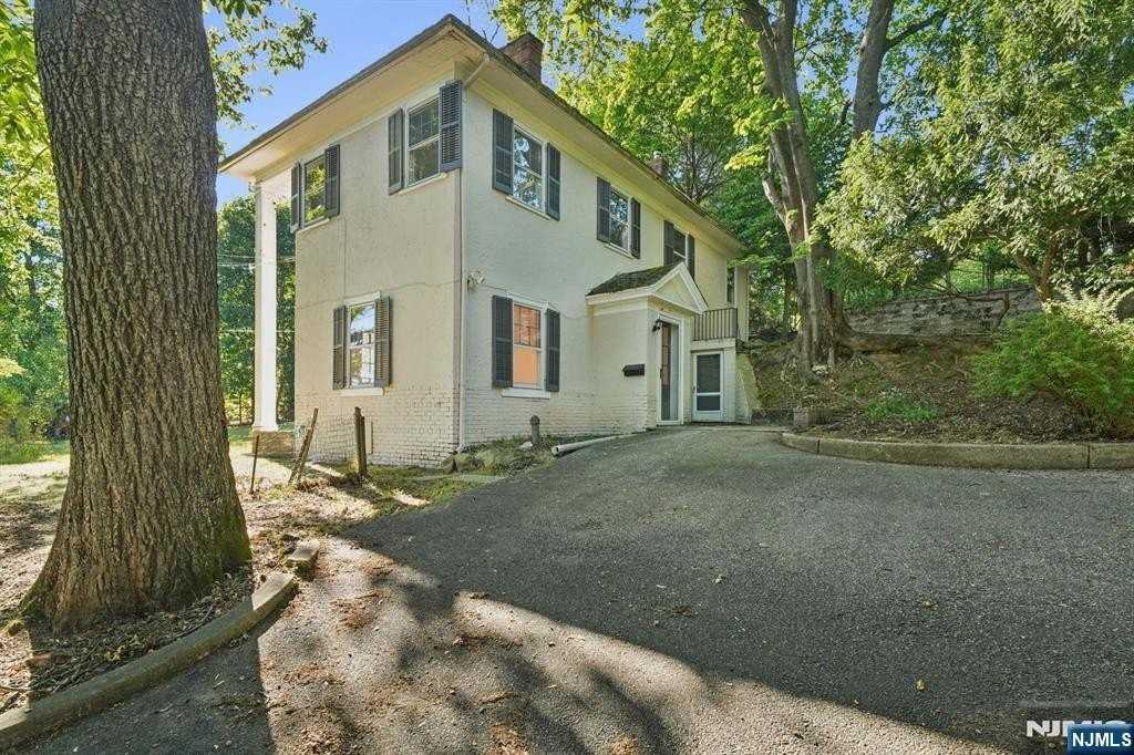 25 Prospect Ave - Photo 2 of 21