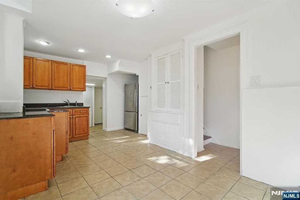 25 Prospect Ave - Photo 6 of 21