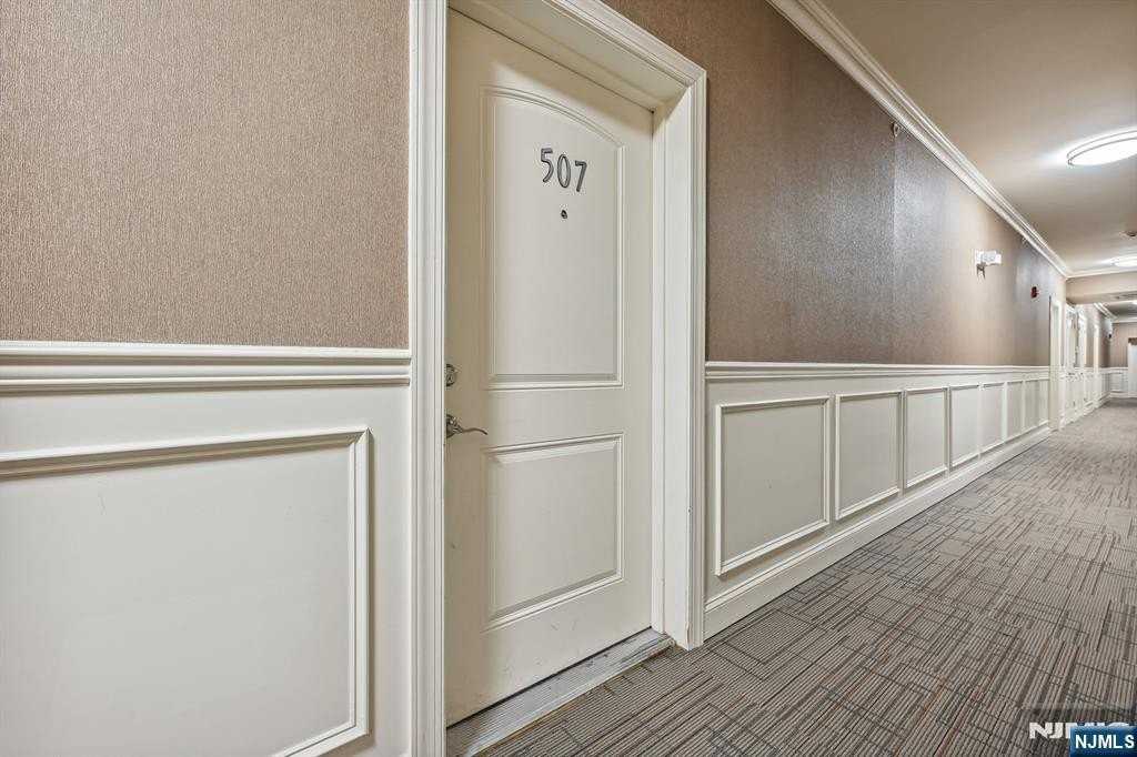 5808 Washington St #507 - Photo 3 of 14