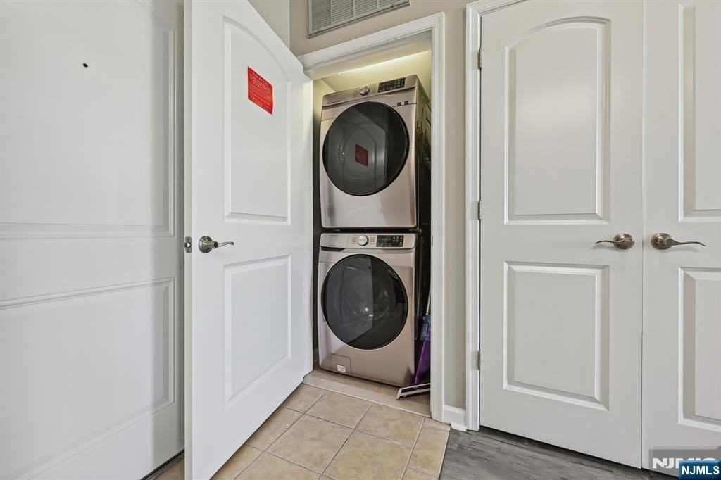 5808 Washington St #507 - Photo 7 of 14